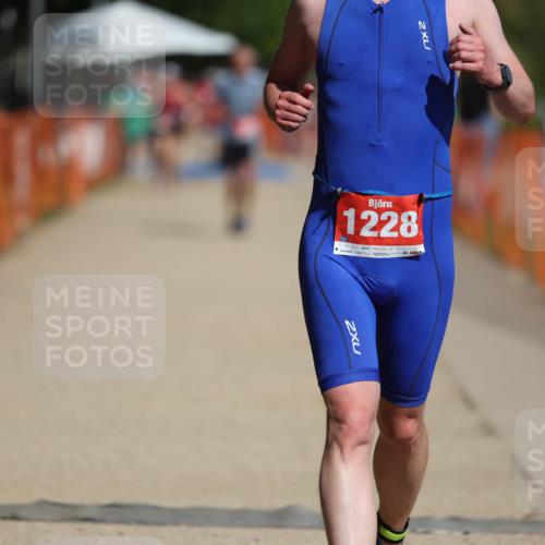 07.09.2025 - 19. Norderstedt Triathlon Michael Strokosch http://msf.ph/oto/8735846 07.09.2025 12:21:57 Laufen 782, 1228 meine-sportfotos.de