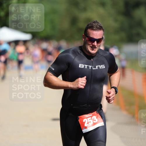 07.09.2025 - 19. Norderstedt Triathlon Michael Strokosch http://msf.ph/oto/8736023 07.09.2025 12:22:43 Laufen 253, 1229, 1244 meine-sportfotos.de