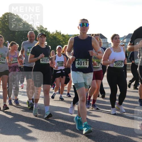 07.09.2025 - BARMER Alsterlauf Yannick Fuchs http://msf.ph/oto/8736044 07.09.2025 09:09:00 Laufen 295, 3293, 3668, 4029, 3664, 4011, 3950, 345, 4168, 584 meine-sportfotos.de