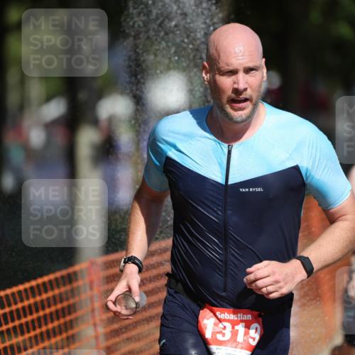07.09.2025 - 19. Norderstedt Triathlon Michael Strokosch http://msf.ph/oto/8736110 07.09.2025 12:22:57 Laufen 162, 163, 164, 1233, 1319 meine-sportfotos.de