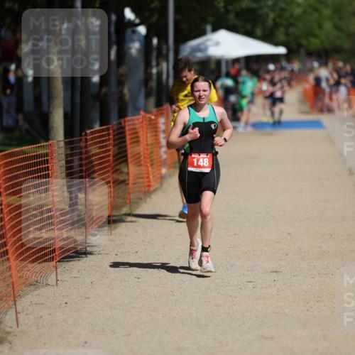 07.09.2025 - 19. Norderstedt Triathlon Michael Strokosch http://msf.ph/oto/8736201 07.09.2025 12:23:18 Laufen 148, 228, 860 meine-sportfotos.de