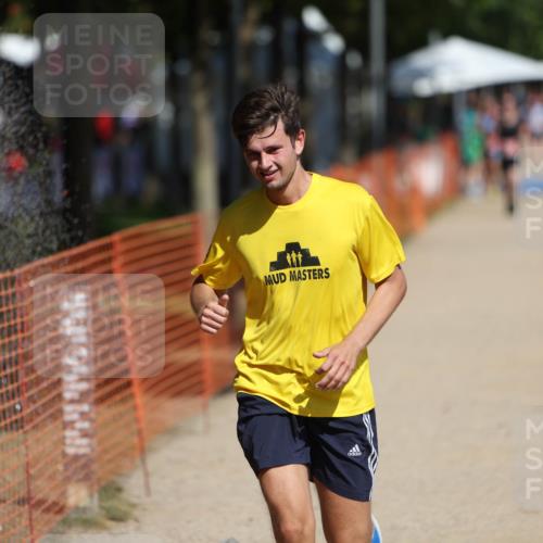 07.09.2025 - 19. Norderstedt Triathlon Michael Strokosch http://msf.ph/oto/8736288 07.09.2025 12:23:24 Laufen 148, 228 meine-sportfotos.de