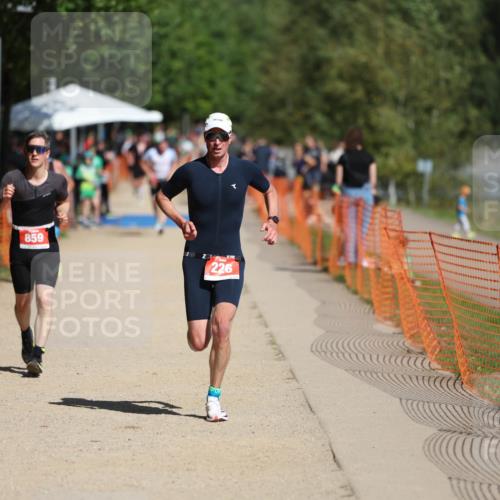 07.09.2025 - 19. Norderstedt Triathlon Michael Strokosch http://msf.ph/oto/8736351 07.09.2025 12:23:35 Laufen 226, 859 meine-sportfotos.de