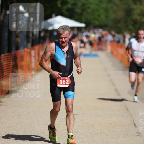 07.09.2025 - 19. Norderstedt Triathlon Michael Strokosch http://msf.ph/oto/8736438 07.09.2025 12:23:46 Laufen 152, 838 meine-sportfotos.de