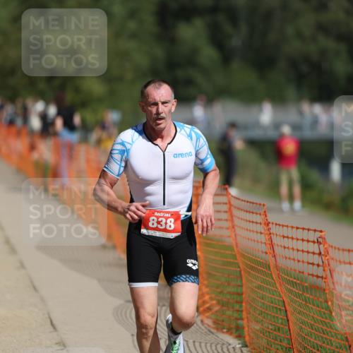 07.09.2025 - 19. Norderstedt Triathlon Michael Strokosch http://msf.ph/oto/8736466 07.09.2025 12:23:49 Laufen 152, 838 meine-sportfotos.de