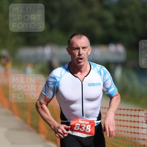 07.09.2025 - 19. Norderstedt Triathlon Michael Strokosch http://msf.ph/oto/8736491 07.09.2025 12:23:51 Laufen 152, 838 meine-sportfotos.de