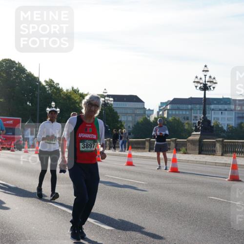07.09.2025 - BARMER Alsterlauf Yannick Fuchs http://msf.ph/oto/8736624 07.09.2025 09:09:23 Laufen 4222, 3093, 3897 meine-sportfotos.de