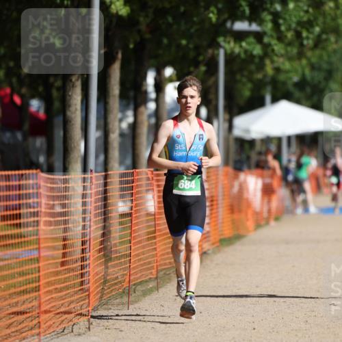07.09.2025 - 19. Norderstedt Triathlon Michael Strokosch http://msf.ph/oto/8736628 07.09.2025 10:53:30 Laufen 653, 684 meine-sportfotos.de