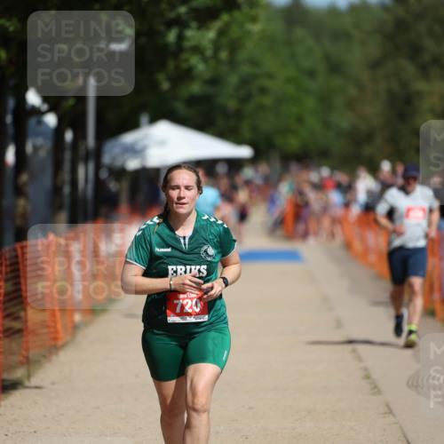 07.09.2025 - 19. Norderstedt Triathlon Michael Strokosch http://msf.ph/oto/8736737 07.09.2025 12:24:31 Laufen 720, 826 meine-sportfotos.de