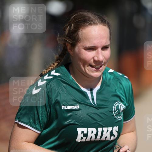 07.09.2025 - 19. Norderstedt Triathlon Michael Strokosch http://msf.ph/oto/8736745 07.09.2025 12:24:35 Laufen 720, 826, 1239 meine-sportfotos.de
