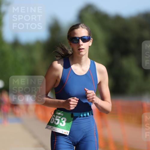 07.09.2025 - 19. Norderstedt Triathlon Michael Strokosch http://msf.ph/oto/8736811 07.09.2025 10:53:34 Laufen 653, 684 meine-sportfotos.de