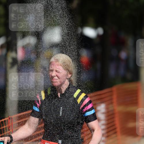07.09.2025 - 19. Norderstedt Triathlon Michael Strokosch http://msf.ph/oto/8737049 07.09.2025 12:25:21 Laufen 299, 1327, 1367 meine-sportfotos.de