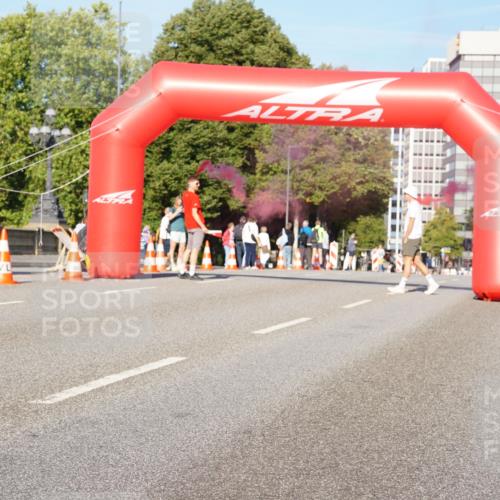 07.09.2025 - BARMER Alsterlauf Yannick Fuchs http://msf.ph/oto/8737053 07.09.2025 09:22:25 Laufen  meine-sportfotos.de