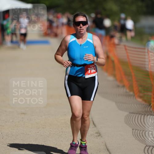 07.09.2025 - 19. Norderstedt Triathlon Michael Strokosch http://msf.ph/oto/8737238 07.09.2025 12:25:35 Laufen 136, 727, 793 meine-sportfotos.de