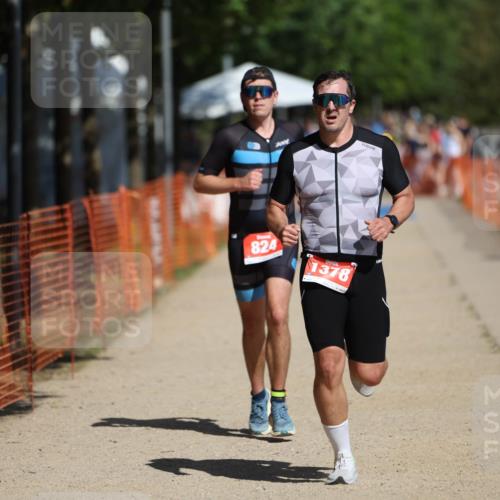 07.09.2025 - 19. Norderstedt Triathlon Michael Strokosch http://msf.ph/oto/8737309 07.09.2025 12:25:48 Laufen 824, 1378 meine-sportfotos.de