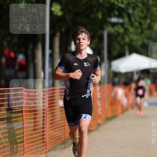 07.09.2025 - 19. Norderstedt Triathlon Michael Strokosch http://msf.ph/oto/8737374 07.09.2025 10:53:55 Laufen 87, 93 meine-sportfotos.de