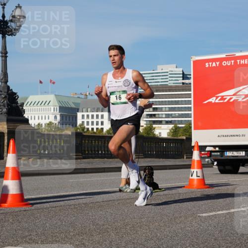 07.09.2025 - BARMER Alsterlauf Yannick Fuchs http://msf.ph/oto/8737398 07.09.2025 09:23:44 Laufen 16, 1 meine-sportfotos.de