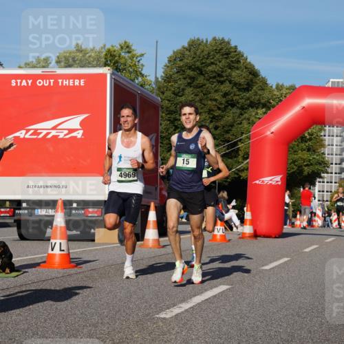 07.09.2025 - BARMER Alsterlauf Yannick Fuchs http://msf.ph/oto/8737515 07.09.2025 09:23:53 Laufen 4969, 15 meine-sportfotos.de