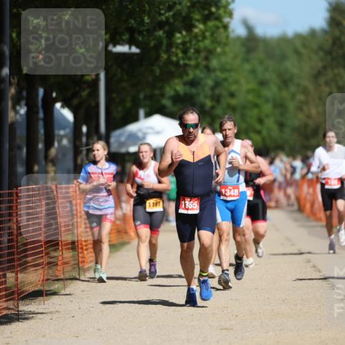 07.09.2025 - 19. Norderstedt Triathlon Michael Strokosch http://msf.ph/oto/8737571 07.09.2025 12:28:26 Laufen 165, 1197, 1249, 1348, 1365 meine-sportfotos.de