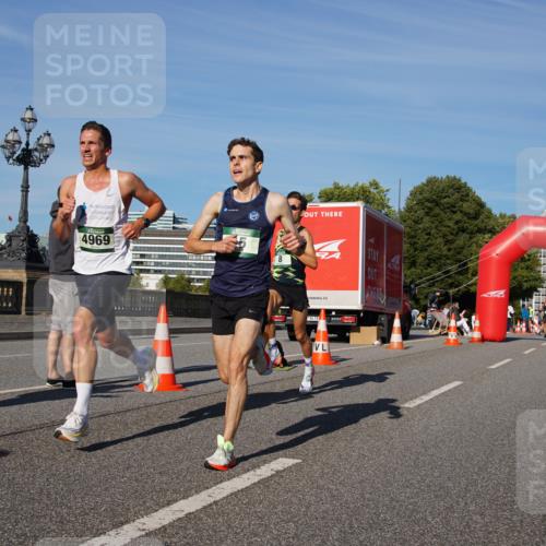 07.09.2025 - BARMER Alsterlauf Yannick Fuchs http://msf.ph/oto/8737586 07.09.2025 09:23:54 Laufen 4969, 8 meine-sportfotos.de