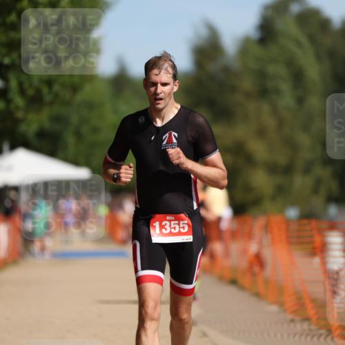 07.09.2025 - 19. Norderstedt Triathlon Michael Strokosch http://msf.ph/oto/8737589 07.09.2025 11:49:06 Laufen 196, 1355, 1394 meine-sportfotos.de