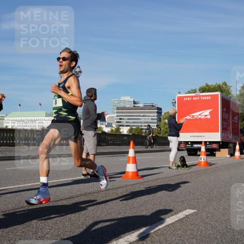 07.09.2025 - BARMER Alsterlauf Yannick Fuchs http://msf.ph/oto/8737604 07.09.2025 09:23:54 Laufen 8 meine-sportfotos.de