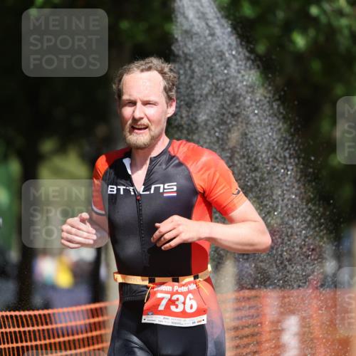 07.09.2025 - 19. Norderstedt Triathlon Michael Strokosch http://msf.ph/oto/8737796 07.09.2025 12:28:41 Laufen 736 meine-sportfotos.de