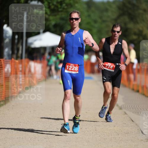 07.09.2025 - 19. Norderstedt Triathlon Michael Strokosch http://msf.ph/oto/8737828 07.09.2025 11:49:33 Laufen 774, 1228 meine-sportfotos.de