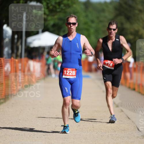 07.09.2025 - 19. Norderstedt Triathlon Michael Strokosch http://msf.ph/oto/8737839 07.09.2025 11:49:33 Laufen 774, 1228 meine-sportfotos.de