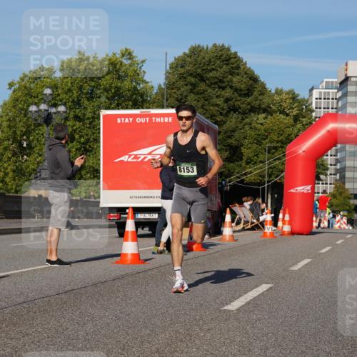 07.09.2025 - BARMER Alsterlauf Yannick Fuchs http://msf.ph/oto/8737866 07.09.2025 09:24:49 Laufen 8153, 1 meine-sportfotos.de