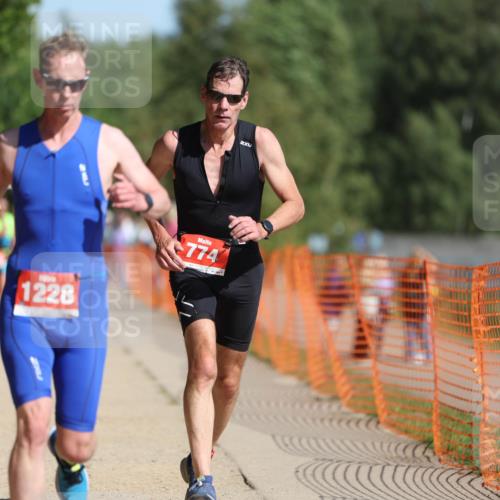 07.09.2025 - 19. Norderstedt Triathlon Michael Strokosch http://msf.ph/oto/8737867 07.09.2025 11:49:35 Laufen 774, 1228 meine-sportfotos.de