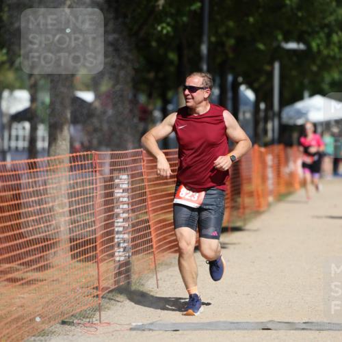 07.09.2025 - 19. Norderstedt Triathlon Michael Strokosch http://msf.ph/oto/8737871 07.09.2025 12:28:53 Laufen 267, 823, 1358 meine-sportfotos.de