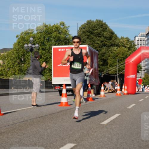07.09.2025 - BARMER Alsterlauf Yannick Fuchs http://msf.ph/oto/8737885 07.09.2025 09:24:49 Laufen 8153 meine-sportfotos.de