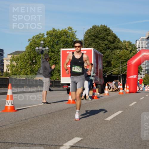 07.09.2025 - BARMER Alsterlauf Yannick Fuchs http://msf.ph/oto/8737893 07.09.2025 09:24:49 Laufen 8153 meine-sportfotos.de