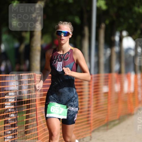 07.09.2025 - 19. Norderstedt Triathlon Michael Strokosch http://msf.ph/oto/8737993 07.09.2025 10:54:19 Laufen 657 meine-sportfotos.de