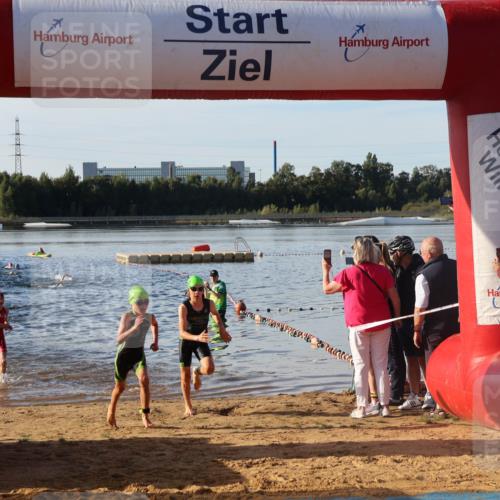 07.09.2025 - 19. Norderstedt Triathlon Luisa Fischer http://msf.ph/oto/8738005 07.09.2025 09:02:05 Schwimmen 1, 4, 44, 46, 50 meine-sportfotos.de