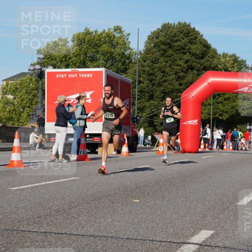 07.09.2025 - BARMER Alsterlauf Yannick Fuchs http://msf.ph/oto/8738040 07.09.2025 09:25:22 Laufen 1819, 4370, 17 meine-sportfotos.de