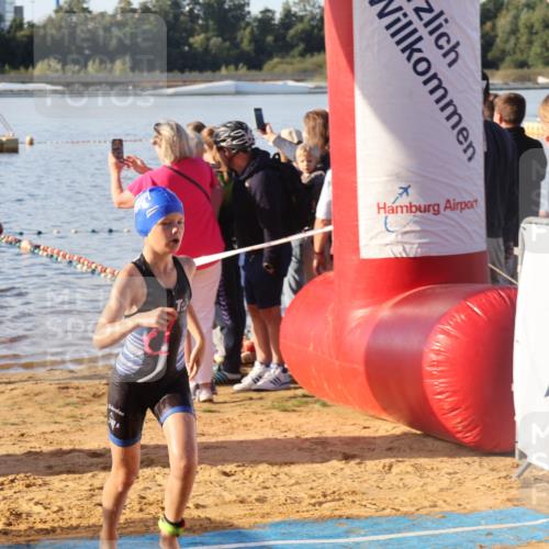 07.09.2025 - 19. Norderstedt Triathlon Luisa Fischer http://msf.ph/oto/8738179 07.09.2025 09:02:36 Schwimmen 3, 14, 25, 32, 49 meine-sportfotos.de