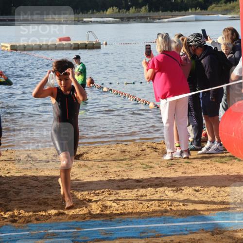 07.09.2025 - 19. Norderstedt Triathlon Luisa Fischer http://msf.ph/oto/8738196 07.09.2025 09:02:38 Schwimmen 3, 9, 14, 25, 32, 49 meine-sportfotos.de