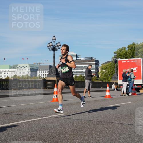 07.09.2025 - BARMER Alsterlauf Yannick Fuchs http://msf.ph/oto/8738199 07.09.2025 09:25:24 Laufen 17 meine-sportfotos.de