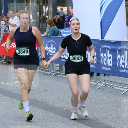 07.09.2025 - BARMER Alsterlauf Strokosch-Dieckow http://msf.ph/oto/8738247 07.09.2025 10:19:10 Ziel 2761, 3399, 3400, 3488, 3581, 4395, 4509, 4510, 4975, 5325, 5503, 5560, 5698, 6003, 6319 meine-sportfotos.de
