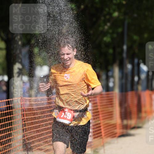 07.09.2025 - 19. Norderstedt Triathlon Michael Strokosch http://msf.ph/oto/8738300 07.09.2025 12:29:08 Laufen 149 meine-sportfotos.de