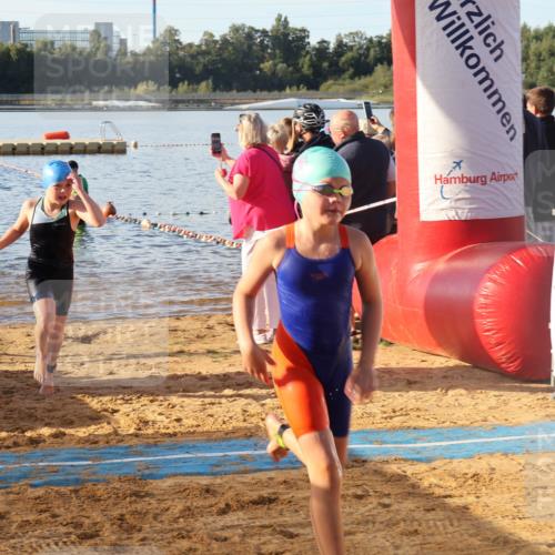 07.09.2025 - 19. Norderstedt Triathlon Luisa Fischer http://msf.ph/oto/8738375 07.09.2025 09:03:02 Schwimmen 6, 11, 15, 16, 17, 23, 31, 41, 45, 51, 52, 55 meine-sportfotos.de