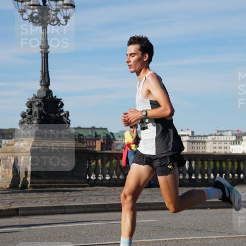 07.09.2025 - BARMER Alsterlauf Yannick Fuchs http://msf.ph/oto/8738377 07.09.2025 09:25:35 Laufen  meine-sportfotos.de