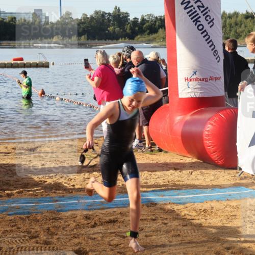 07.09.2025 - 19. Norderstedt Triathlon Luisa Fischer http://msf.ph/oto/8738390 07.09.2025 09:03:03 Schwimmen 6, 11, 15, 16, 17, 23, 26, 31, 41, 45, 51, 52, 55 meine-sportfotos.de