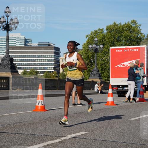 07.09.2025 - BARMER Alsterlauf Yannick Fuchs http://msf.ph/oto/8738438 07.09.2025 09:25:42 Laufen 8374 meine-sportfotos.de