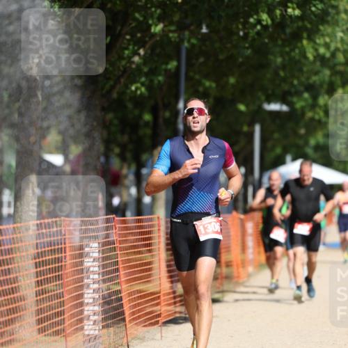 07.09.2025 - 19. Norderstedt Triathlon Michael Strokosch http://msf.ph/oto/8738461 07.09.2025 12:29:16 Laufen 818, 835, 1217, 1306, 1379 meine-sportfotos.de