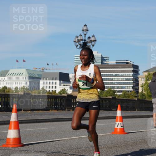 07.09.2025 - BARMER Alsterlauf Yannick Fuchs http://msf.ph/oto/8738484 07.09.2025 09:25:42 Laufen 444, 21 meine-sportfotos.de