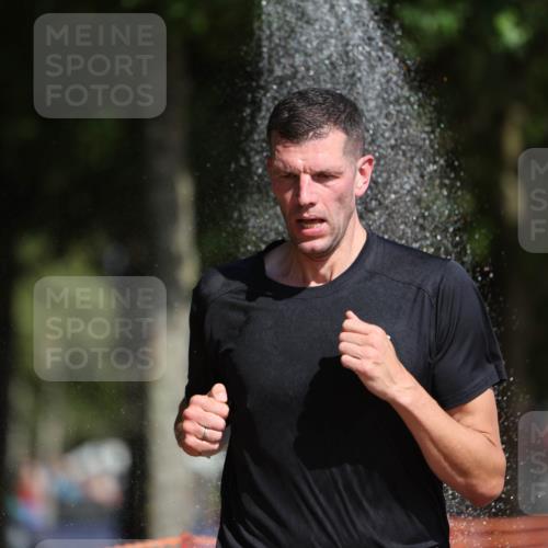 07.09.2025 - 19. Norderstedt Triathlon Michael Strokosch http://msf.ph/oto/8738617 07.09.2025 11:50:07 Laufen 1178, 1323 meine-sportfotos.de