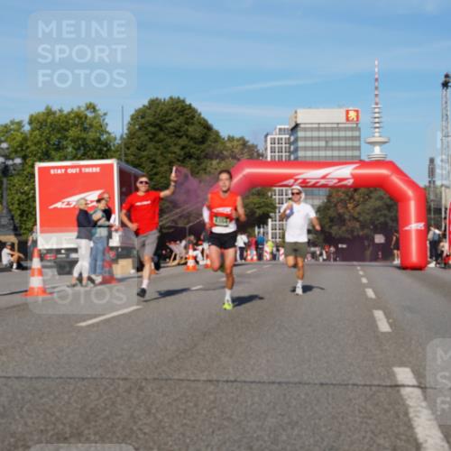 07.09.2025 - BARMER Alsterlauf Yannick Fuchs http://msf.ph/oto/8738719 07.09.2025 09:25:47 Laufen  meine-sportfotos.de